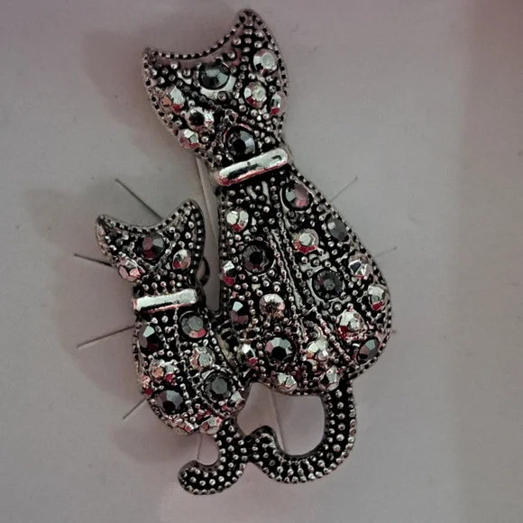 cat brooch - Picture 3 of 3